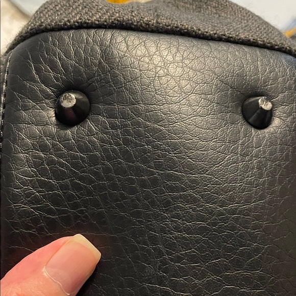 PISTIL - Picture 6 of 8